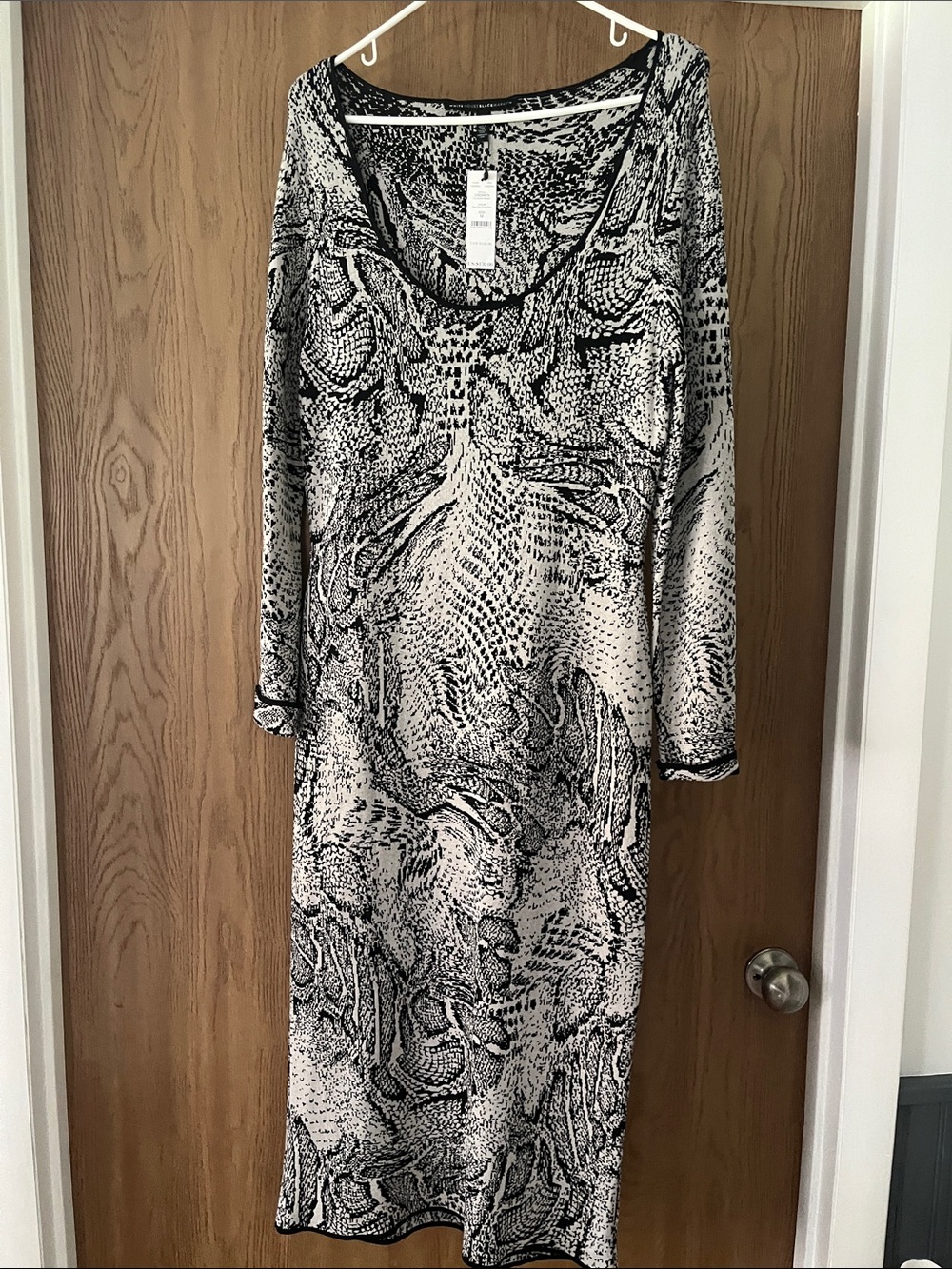 White House Black Market Black & White Long Sleeve Printed Maxi Dress
